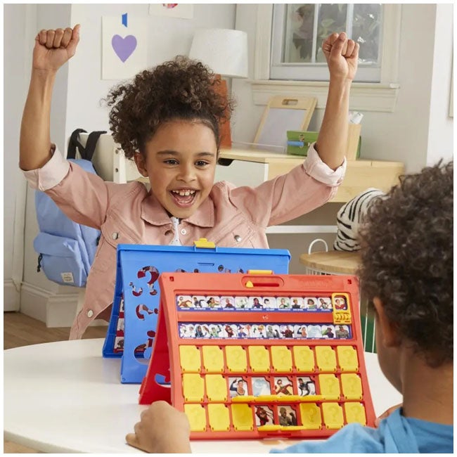 HASBRO GUESS WHO CARD GAME