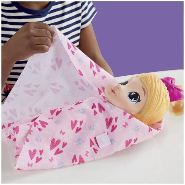BABY ALIVE SHAMPOO SNUGGLE HARPER HUGS DOLL
