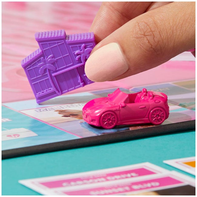 HASBRO MONOPOLY - BARBIE EDITION BOARD GAME