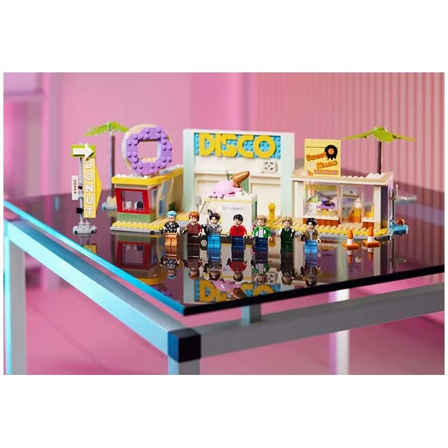 LEGO IDEAS  BTS DYNAMITE