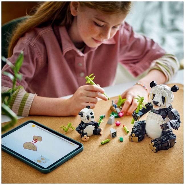 LEGO CREATOR WILD ANIMALS PANDA FAMILY