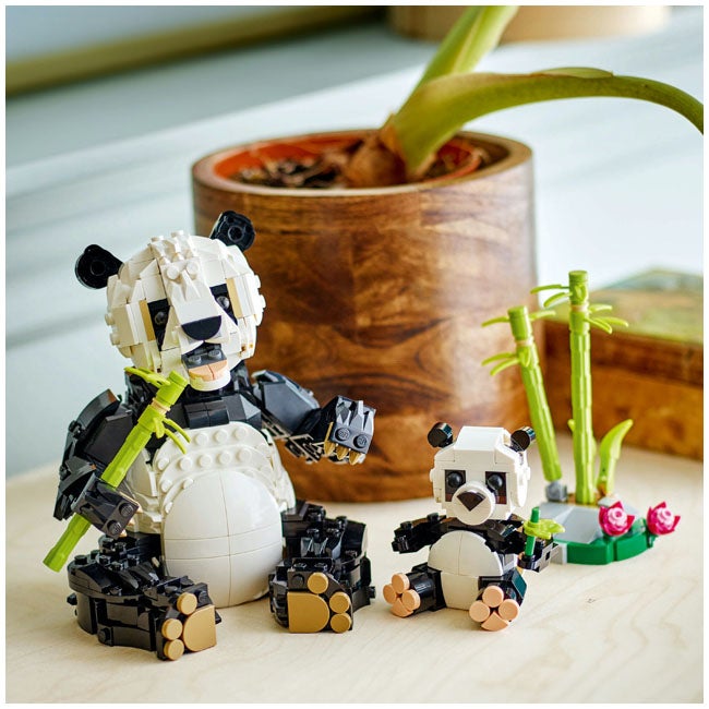 LEGO CREATOR WILD ANIMALS PANDA FAMILY