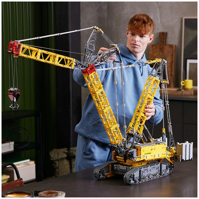 LEGO TECHNIC LIEBHERR CRAWLER CRANE LR 13000