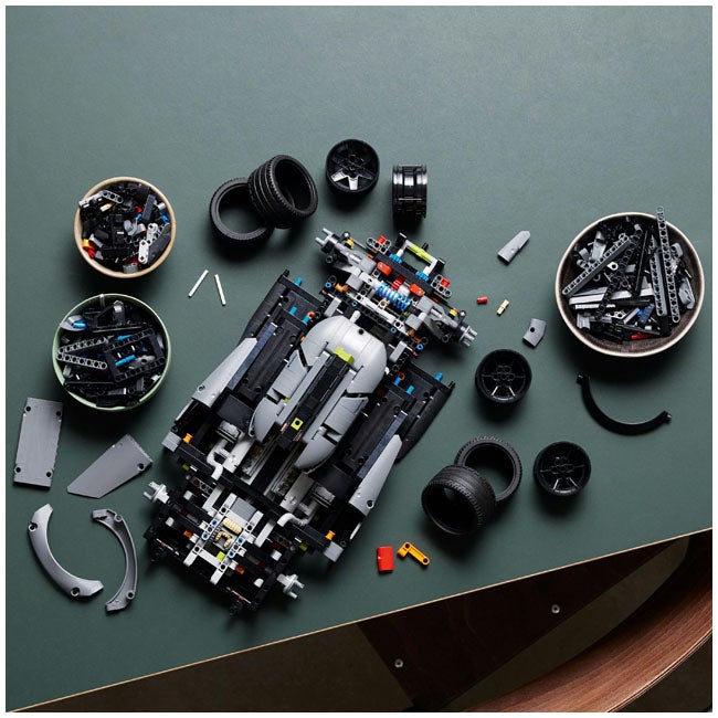 LEGO TECHNIC PEUGEOT 9X8 24H LE MANS HYBRID HYPERCAR