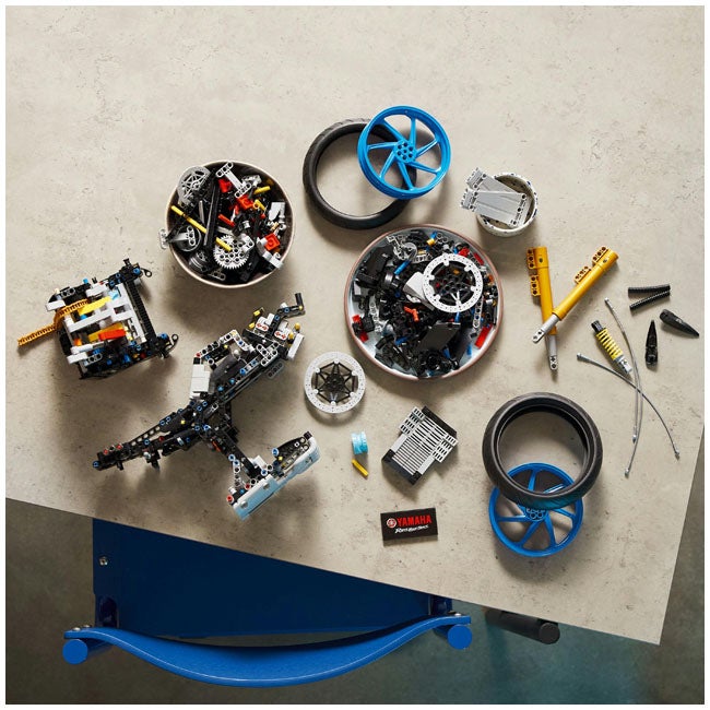 LEGO TECHNIC YAMAHA MT-10 SP