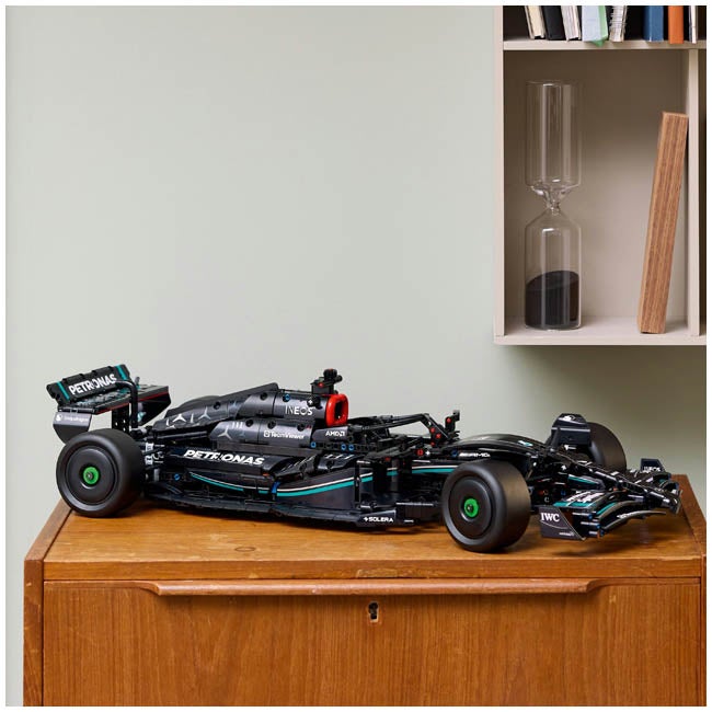 LEGO TECHNIC MERCEDES AMG F1 W14 E PERFORMANCE