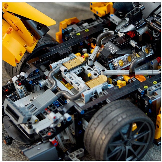 LEGO TECHNIC MCLAREN P1