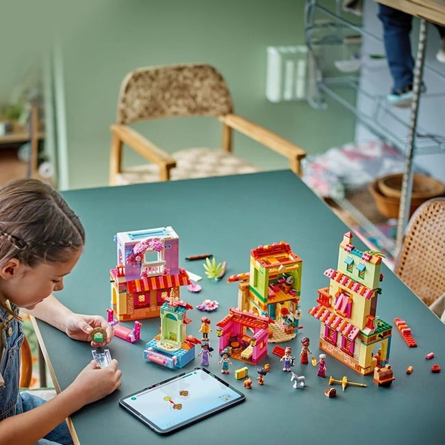 LEGO DISNEY ENCANTO THE MAGICAL MADRIGAL HOUSE