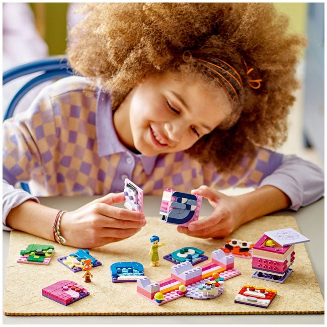 LEGO DISNEY INSIDE OUT 2 MOOD CUBES