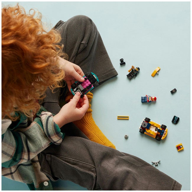 LEGO CITY GO-KARTS AND RACE DRIVERS