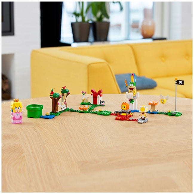 LEGO SUPER MARIO ADVENTURES WITH PEACH STARTER COURSE