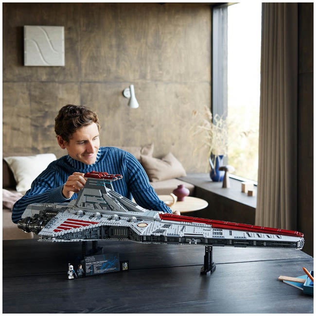 LEGO STAR WARS VENATOR-CLASS REPUBLIC ATTACK CRUISER