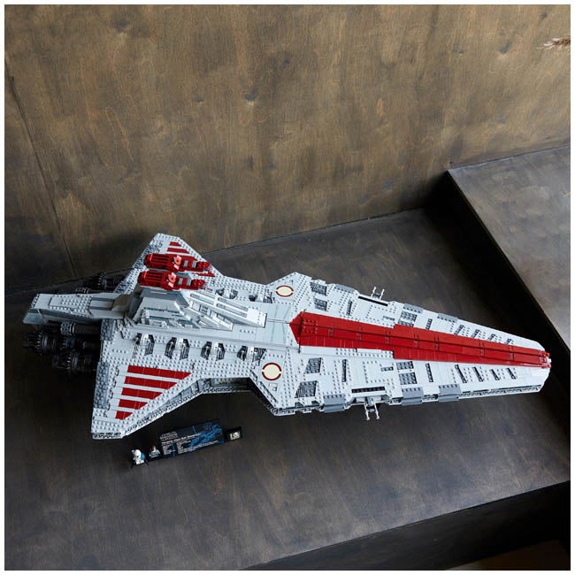 LEGO STAR WARS VENATOR-CLASS REPUBLIC ATTACK CRUISER
