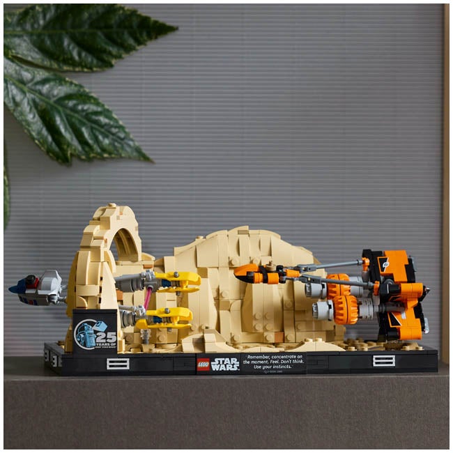 LEGO STAR WARS MOS ESPA PODRACE DIORAMA