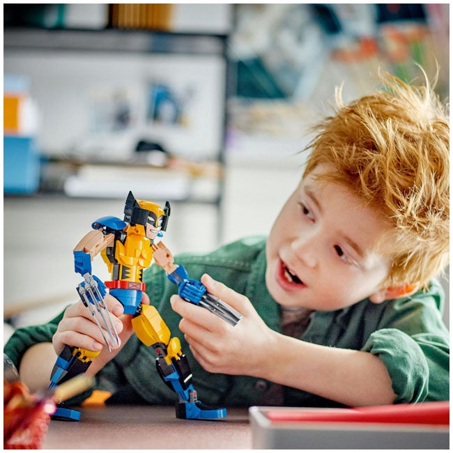LEGO MARVEL WOLVERINE CONSTRUCTION FIGURE