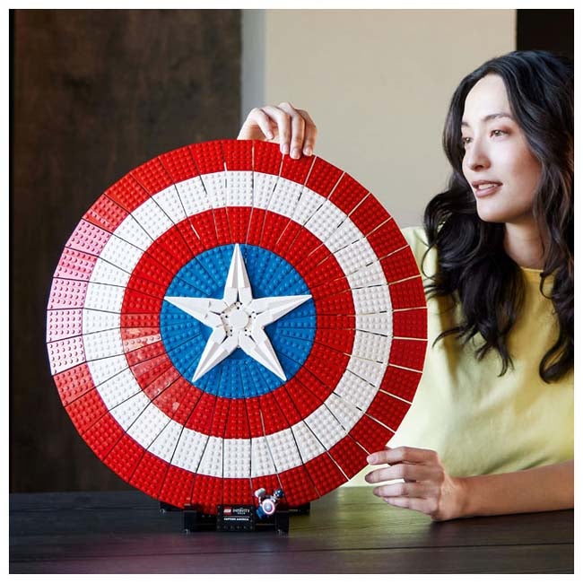 LEGO MARVEL CAPTAIN AMERICA SHIELD