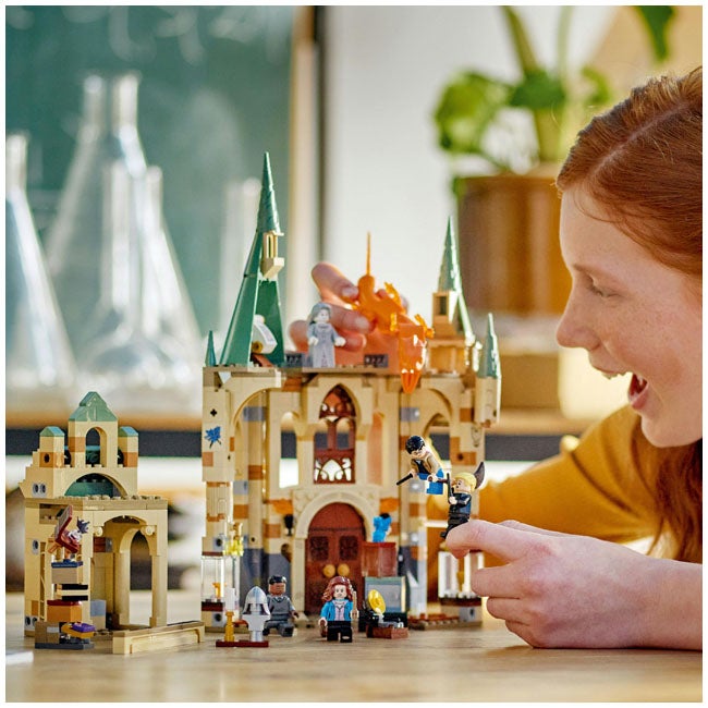 LEGO HARRY POTTER HOGWARTS ROOM OF REQUIREMENT