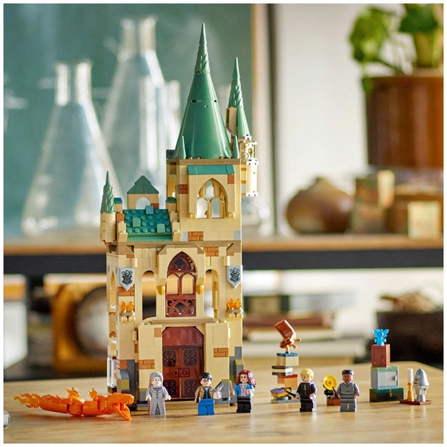 LEGO HARRY POTTER HOGWARTS ROOM OF REQUIREMENT