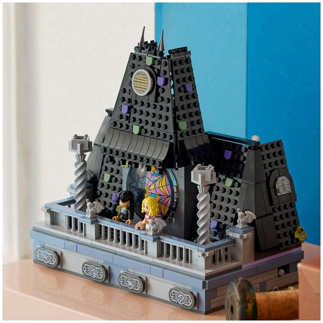 LEGO WEDNESDAY AND ENIDS DORM ROOM
