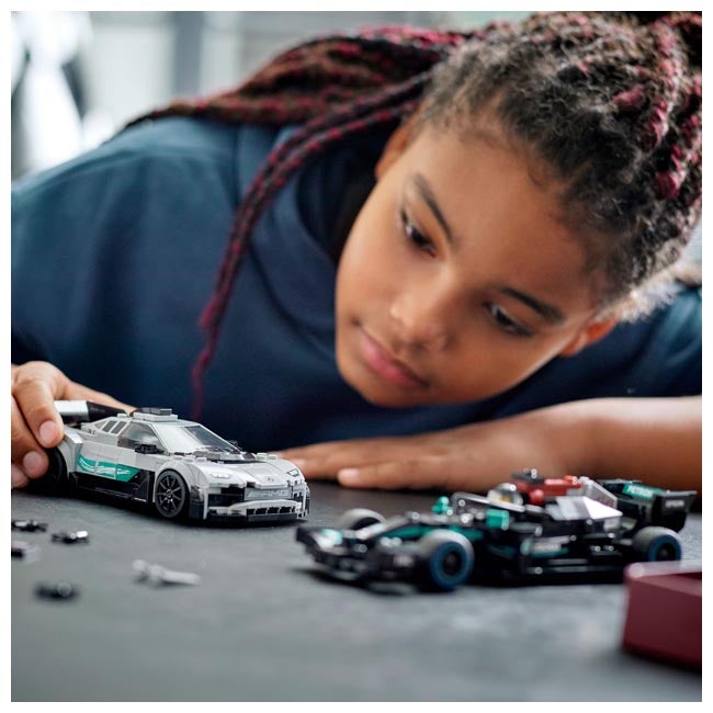 LEGO SPEED CHAMPION MERCEDES-AMG F1 W12 E AND PROJECT ONE