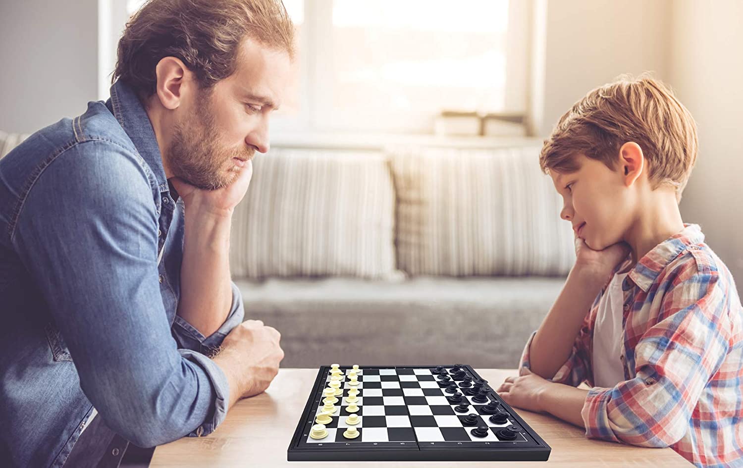 LEXIBOOK MAGNETIC 8-IN-1 BOARD GAME
