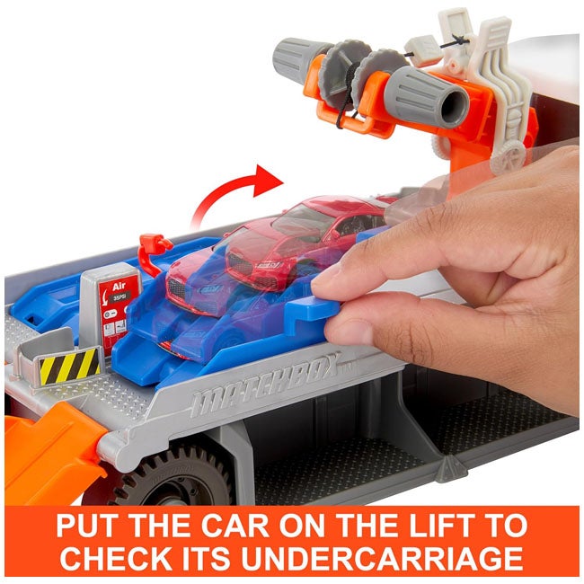 MATCHBOX ACTION DRIVERS TOW AND REPAIR SERVICE TRUCK