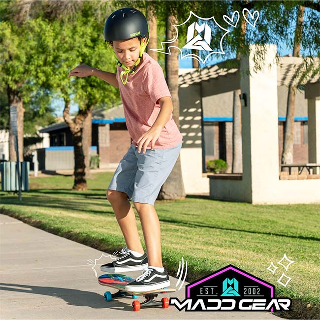 MADD GEAR 31-INCH GAME LTR SKATEBOARD