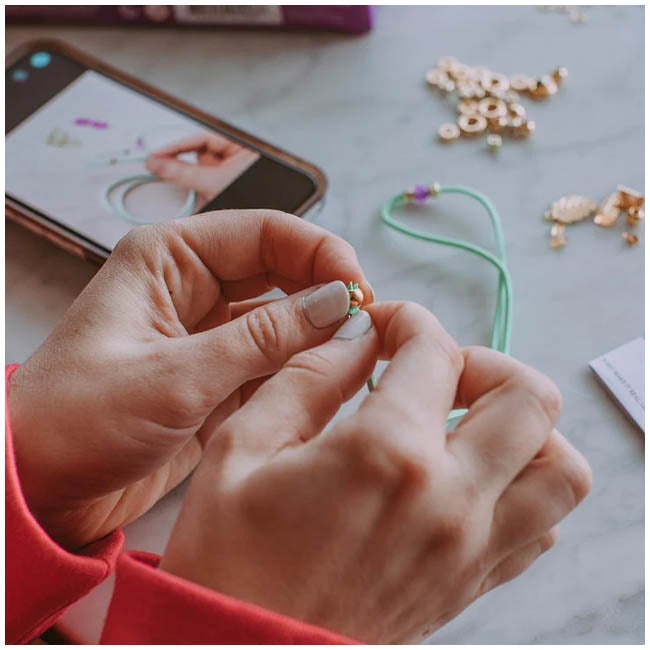 MAKE IT REAL GOLD LINK SUEDE BRACELETS KIT