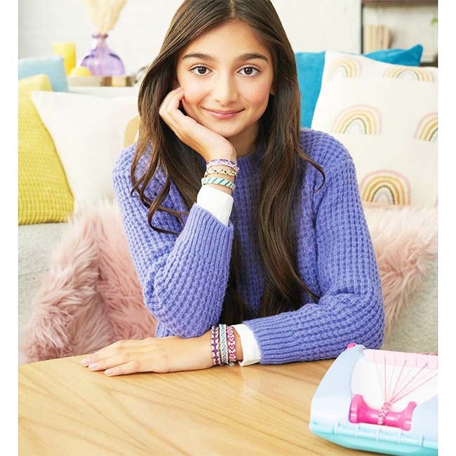 MAKE IT REAL FRIENDSHIP BRACELET MAKER CRAFT KIT