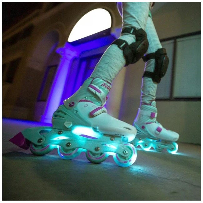 YVOLUTION 3-6 TEAL/PINK NEON COMBO SKATES